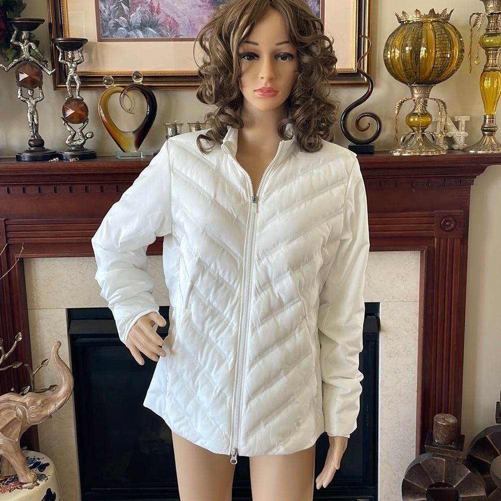 Brand New Nike Aeroloft Ventilated Lightweight Warmth Golf Cream Zippered Jacket